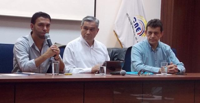 Autoridades nacionales del CNE acompañan el proyecto piloto de Voto Electronico en Azuay