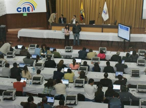 CNE capacita a nivel nacional sobre Sistema Informático para concurso del CPCCS