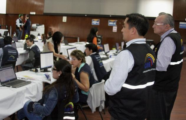 comision de apoyo elabora informe de revision de expedientes al cpccs