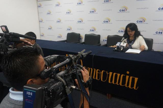 160328 delegaciontungurahua ruedaprensa