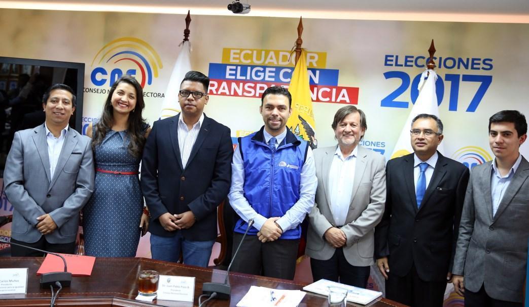 25-07-2016 firma de convenio CNE-CNII