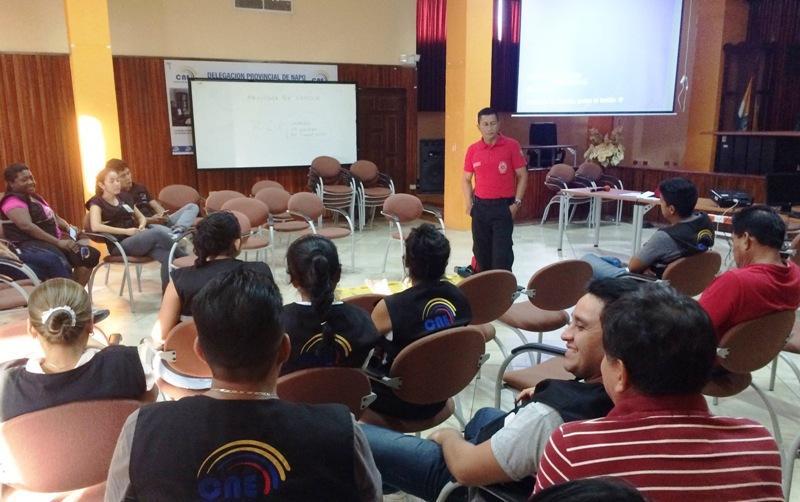 Taller Bomberos de Tena y Delegación Napo