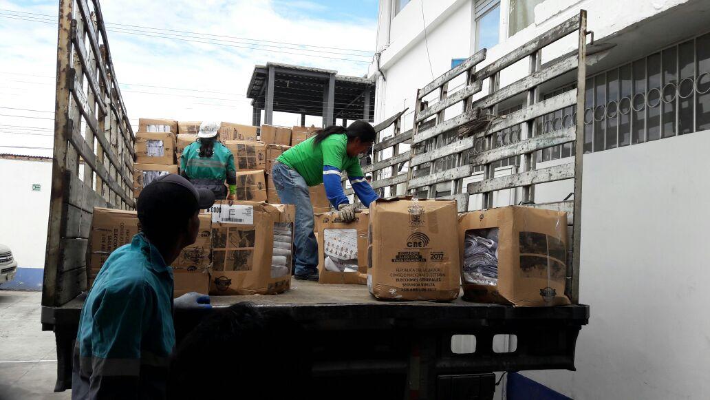 171121 delegacionimbabura reciclajematerialelectoral