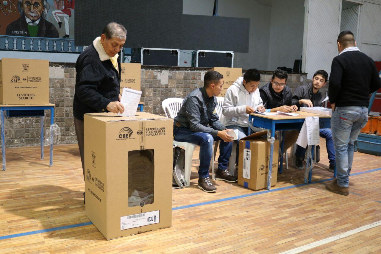 180204 delegacionimbabura referendum2018