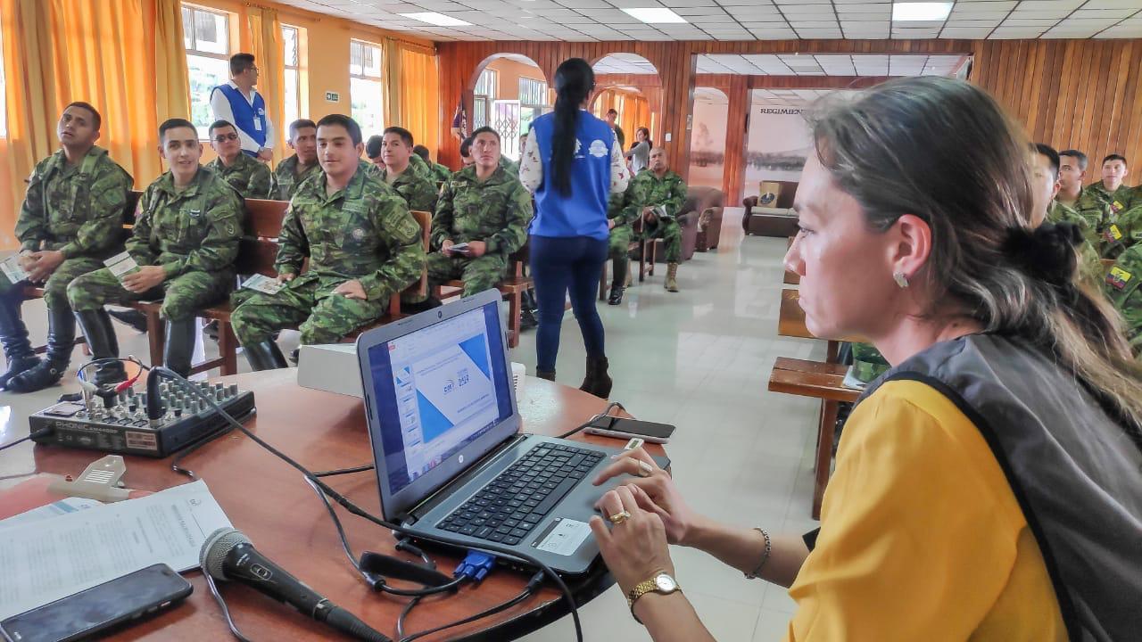 foto capacitaciones Fuerzas Armadas