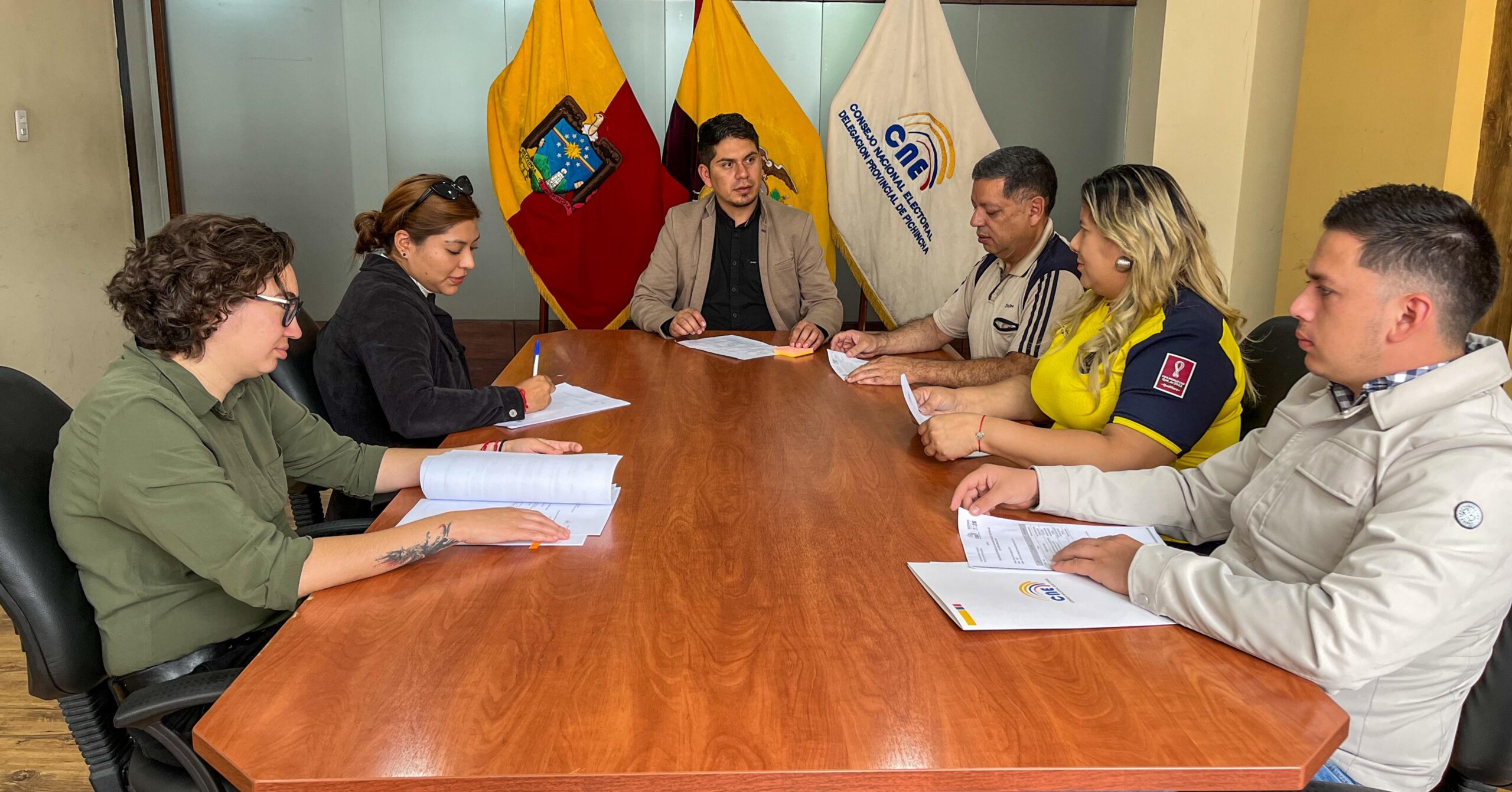 Asambleístas en Pichincha