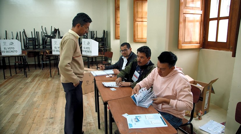 Referéndum y Consulta Popular 2025